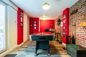 Photo 8- click for photo gallery